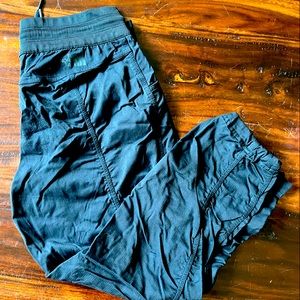 The North Face Aphrodite Capri Pants